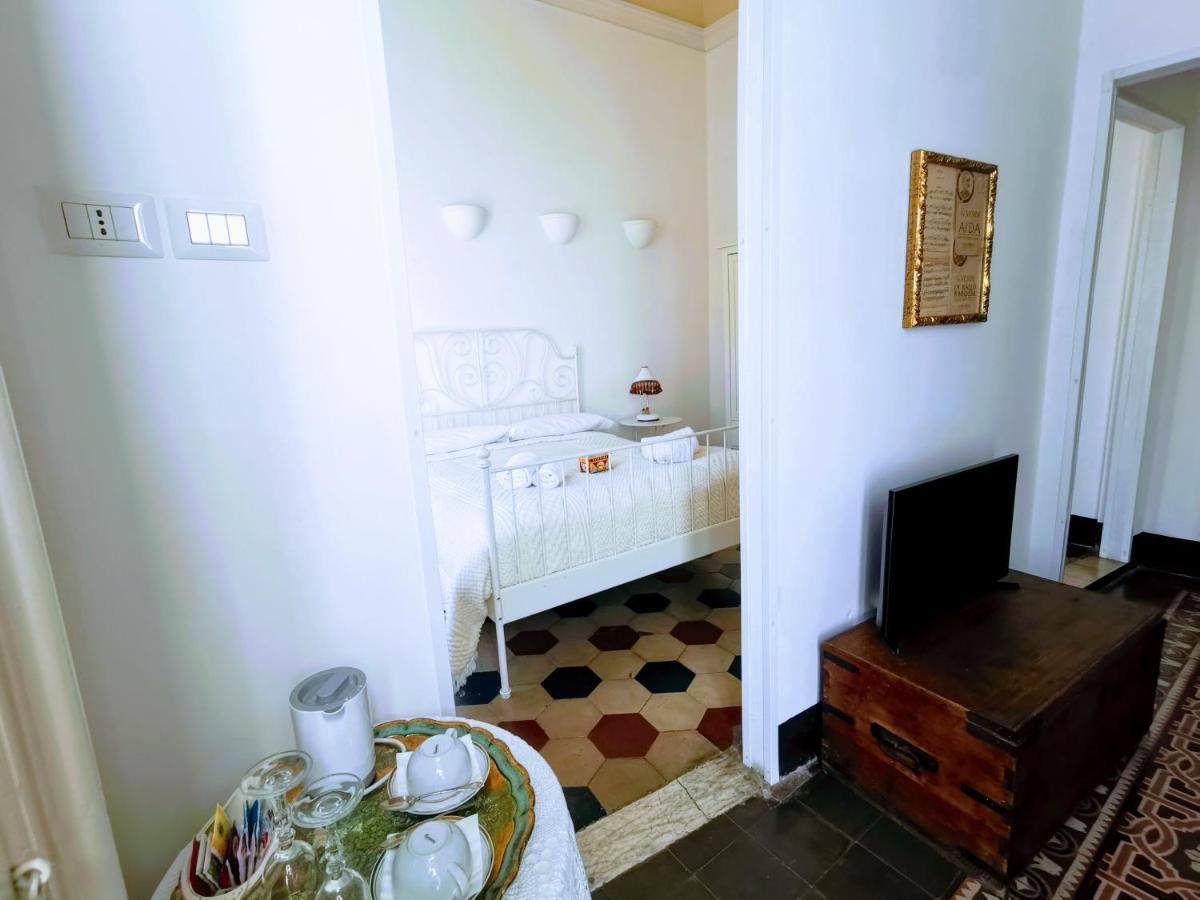 Fera O' Luni Bed & Breakfast Catania Luaran gambar